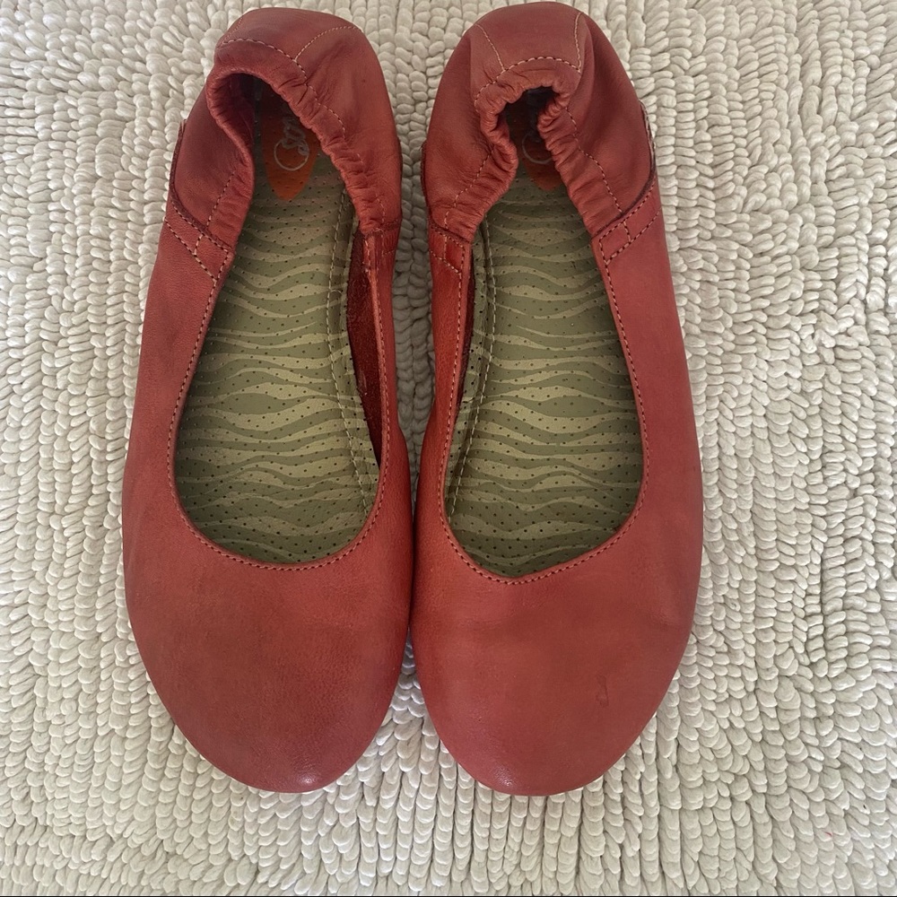 Softinos by FLY LONDON red-orange flats - Picture 2 of 7